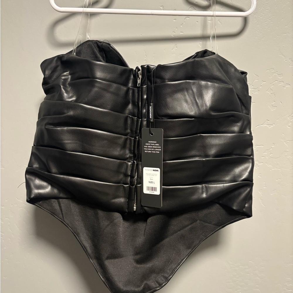 Fashion Nova Black Strapless Crop Top